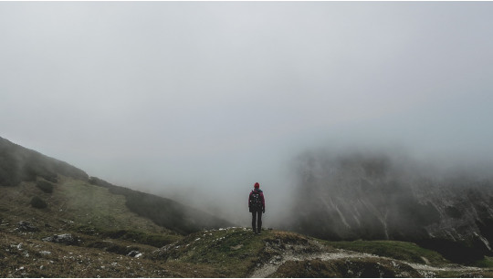 Randonnée ou trekking : Quelle est la différence et laquelle vous convient le mieux ?